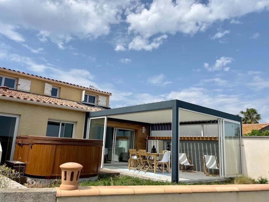 Villa Avec Spa & Vue Panomarique Sur L'Etang Perols Exterior photo